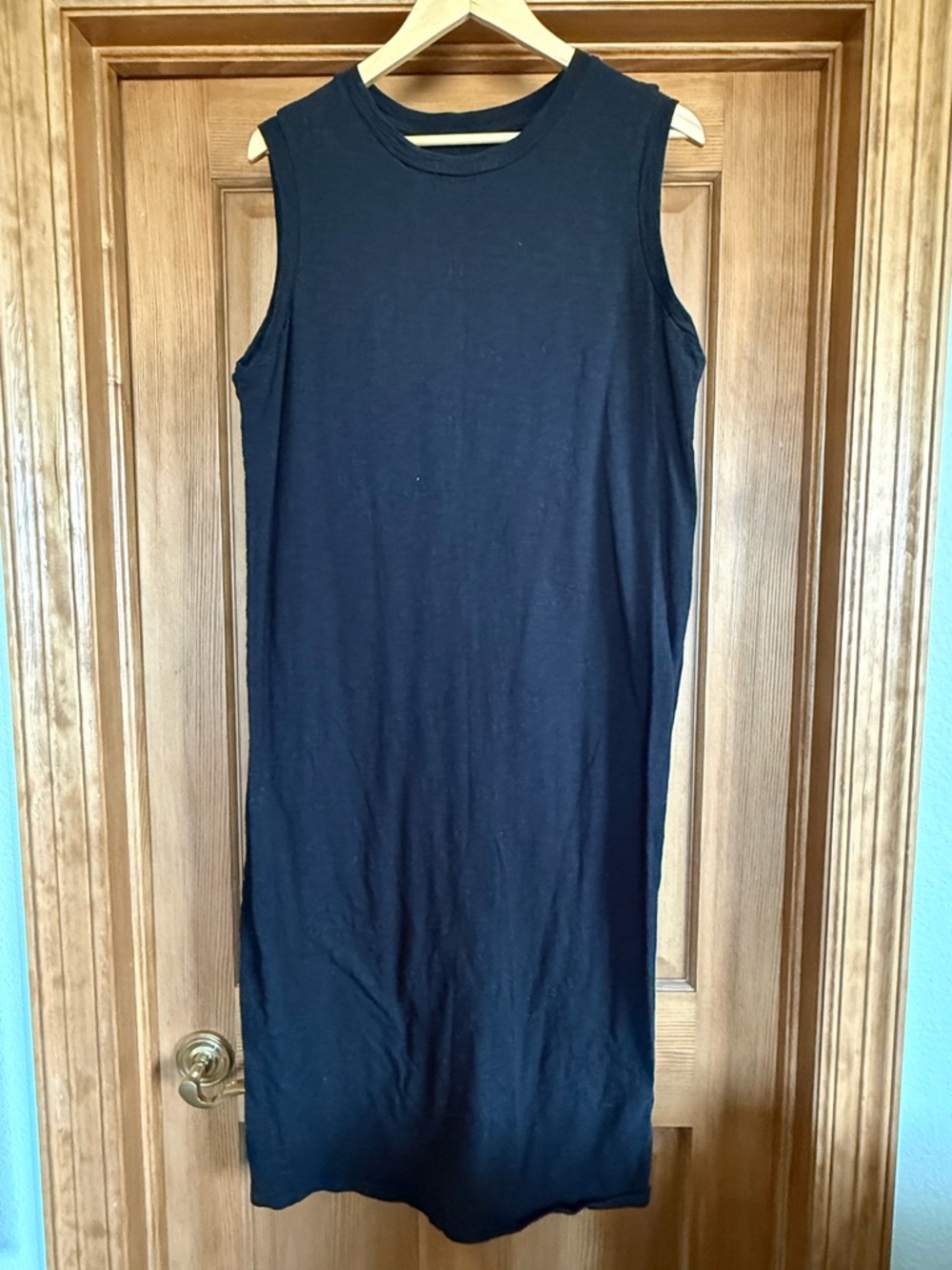 Universal Thread Black Sleeveless Midi Tank Dress